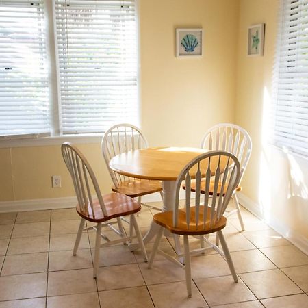 Walk To The Beach! Two Bedroom Unit In The Heart Of Jax Beach Джексонвілл-Біч Екстер'єр фото
