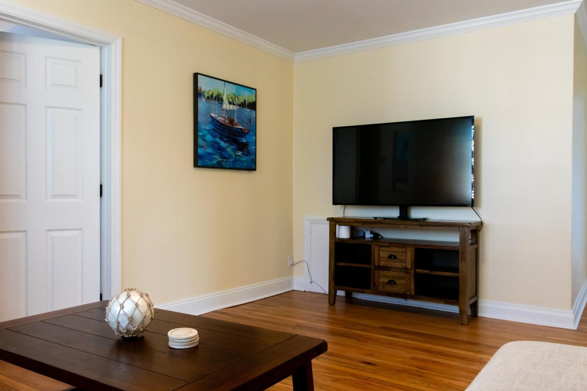 Walk To The Beach! Two Bedroom Unit In The Heart Of Jax Beach Джексонвілл-Біч Екстер'єр фото